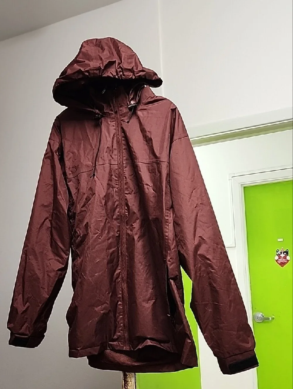 N/A lightweight hooded